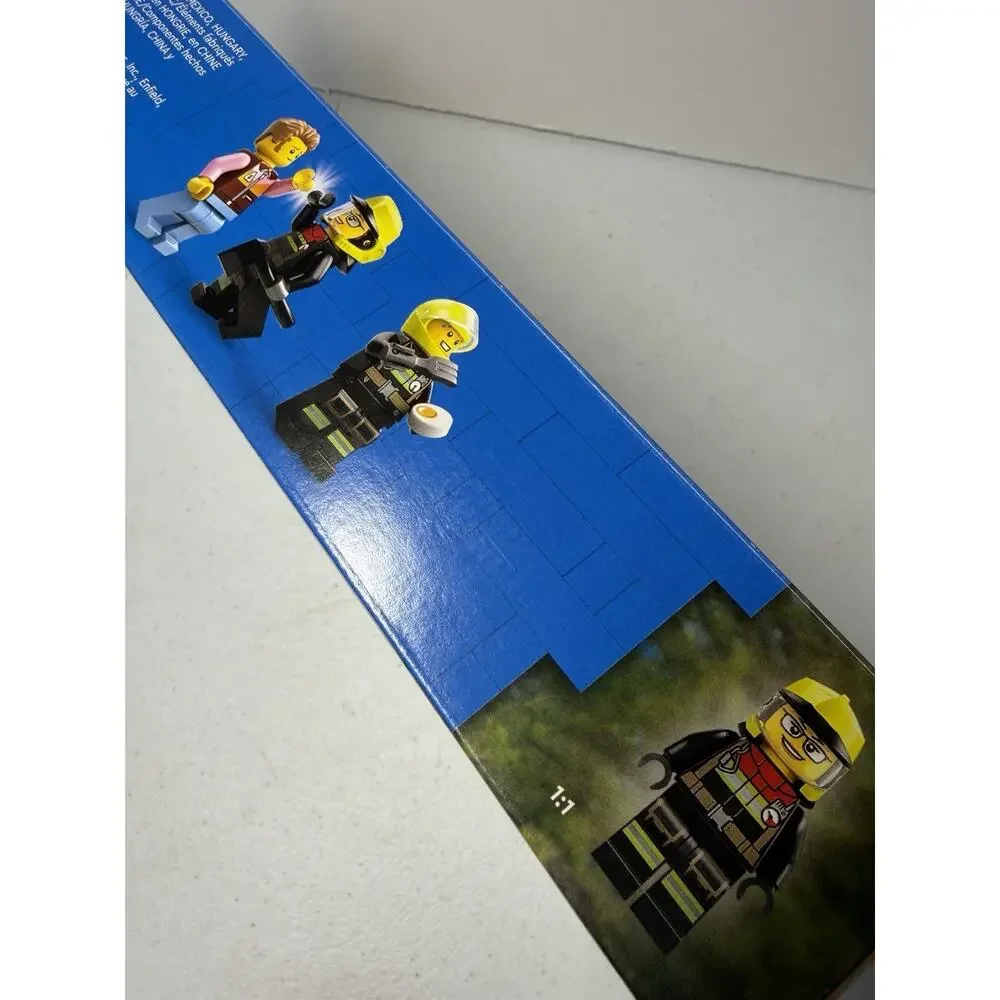 LEGO CITY: 4x4 Fire Truck with Rescue Boat (60412) NIB
